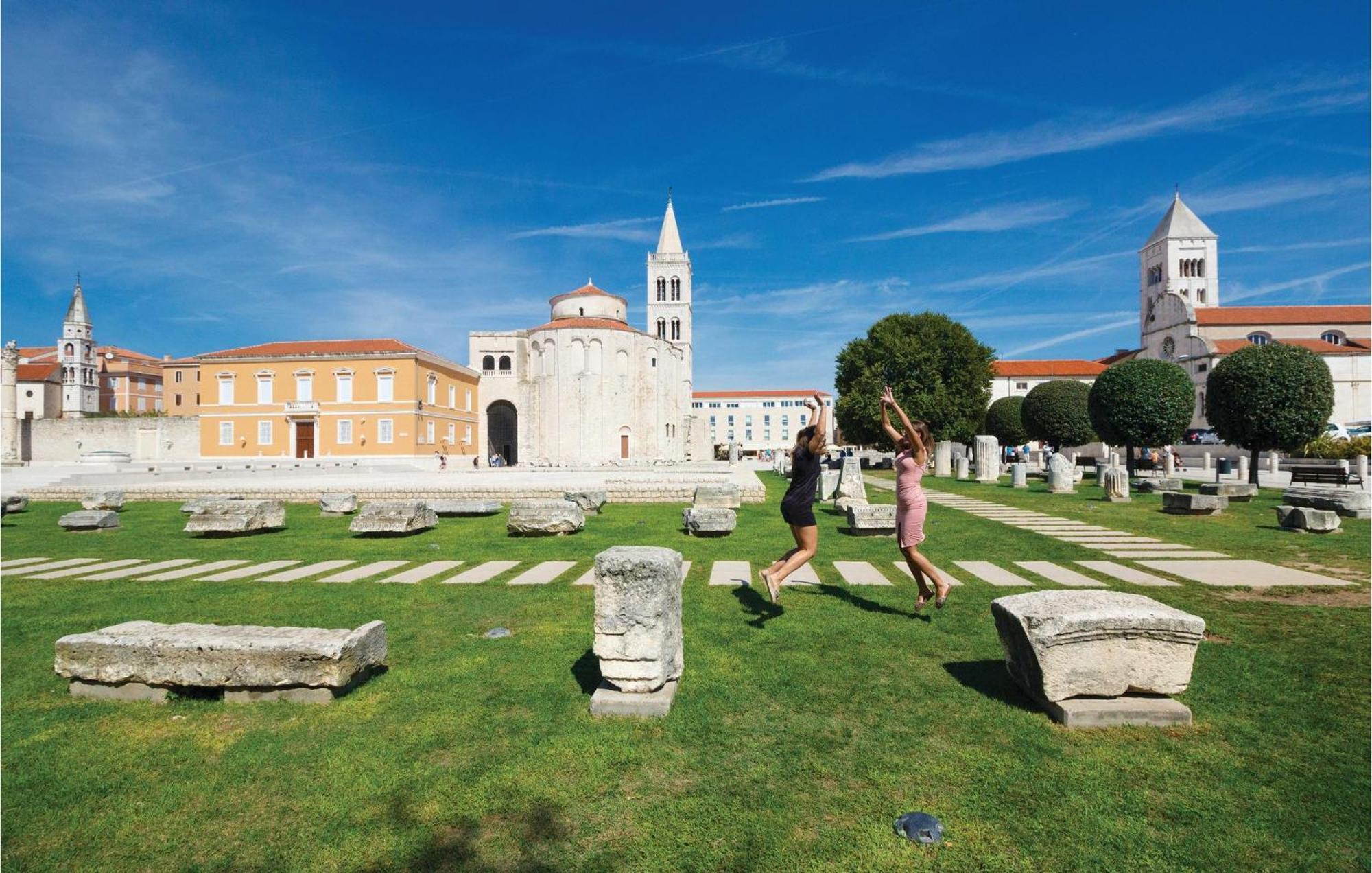 1 Bedroom Gorgeous Apartment In Zadar Exterior foto